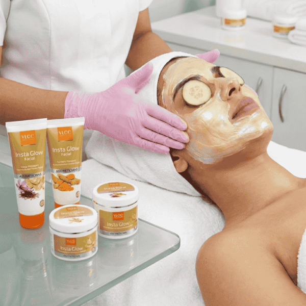 VLCC Insta Glow Facial